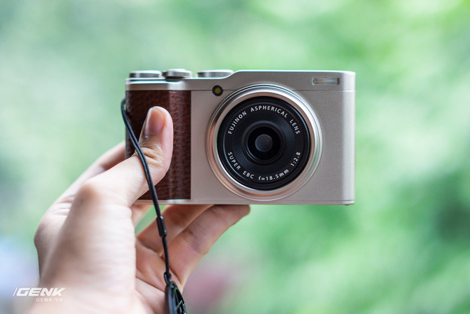Trên tay máy ảnh compact cao cấp Fujifilm XF10: Bé và nhẹ nhưng vẫn sang - Ảnh 5.