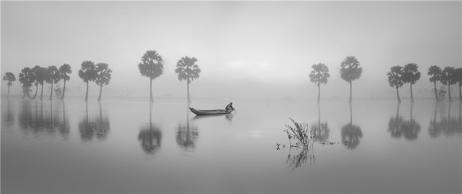 Biên giới trong sương sớm  -  Đặng Quang Vinh