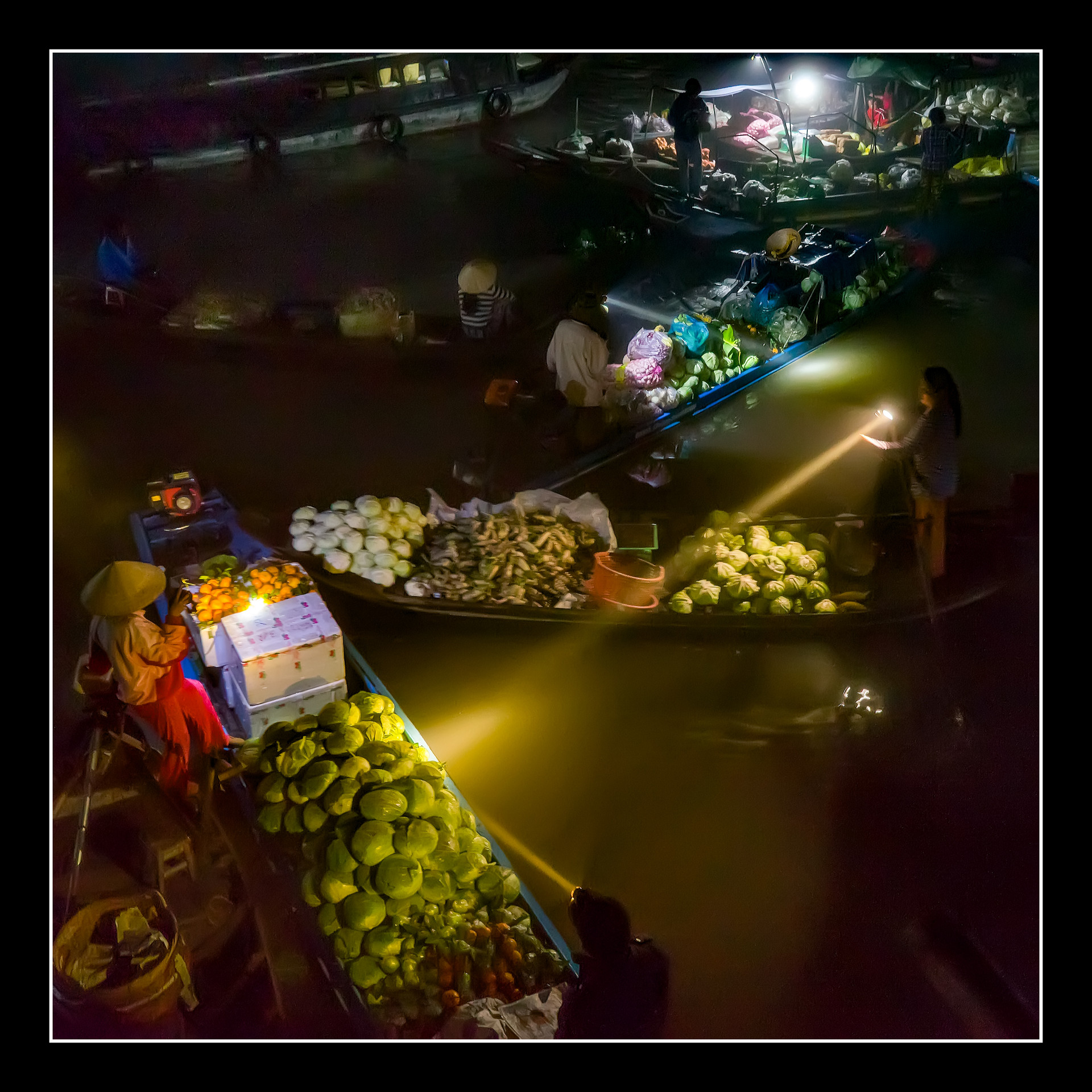 Chợ trên sông - Tác giả: Nguyễn Hữu Hồng ( Khuyến Khích VAPA)