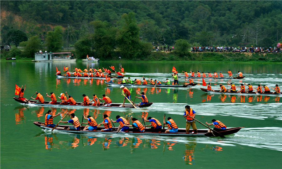 Lễ hội đua thuyền - - Nguyễn Anh Huấn - Thanh Hóa