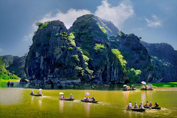 Du lịch đầu mùa hạ - Nguyễn Đăng Hào