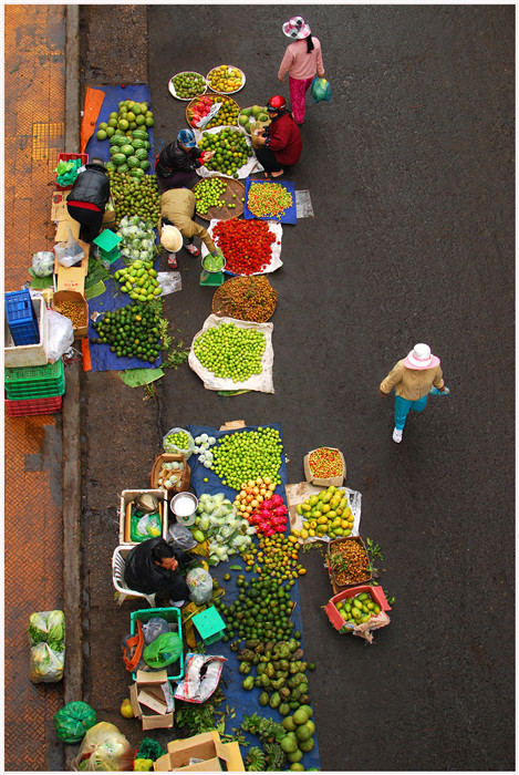 Chợ sớm - Nguyễn Tấn Hóa