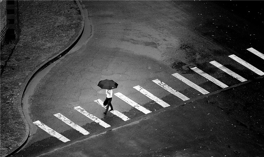 Walk alone - Nguyễn Tấn Tuấn
