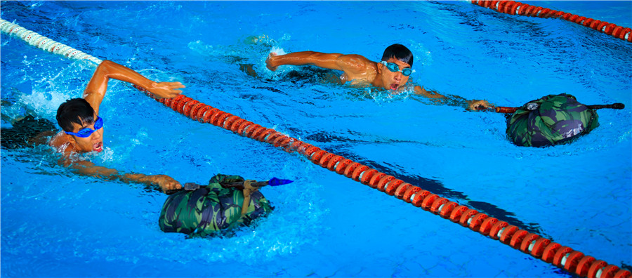 Bơi vũ trang - Nguyễn Trường Hận