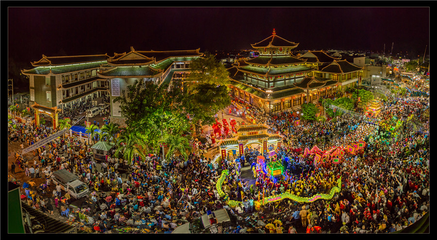 Lễ Hội văn hóa du lịch Chùa Bà núi Sam - Võ Trung Kiên