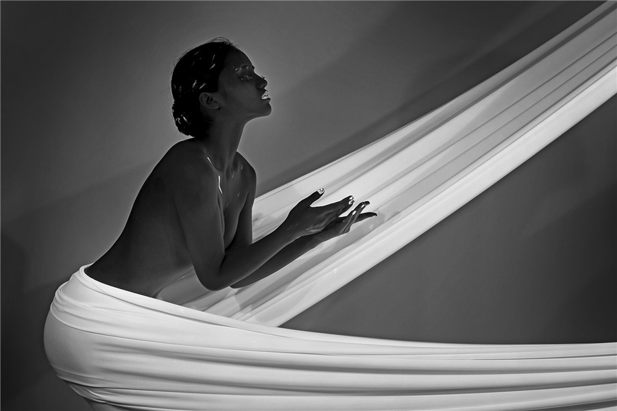 Flexible dancer - Hanju Zhu