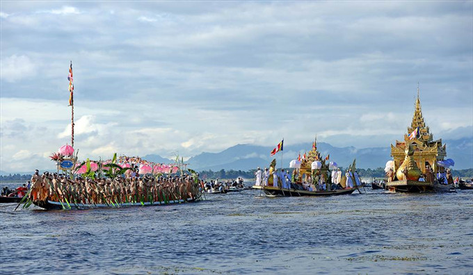 Lễ hội hồ Inle - Nguyễn Á