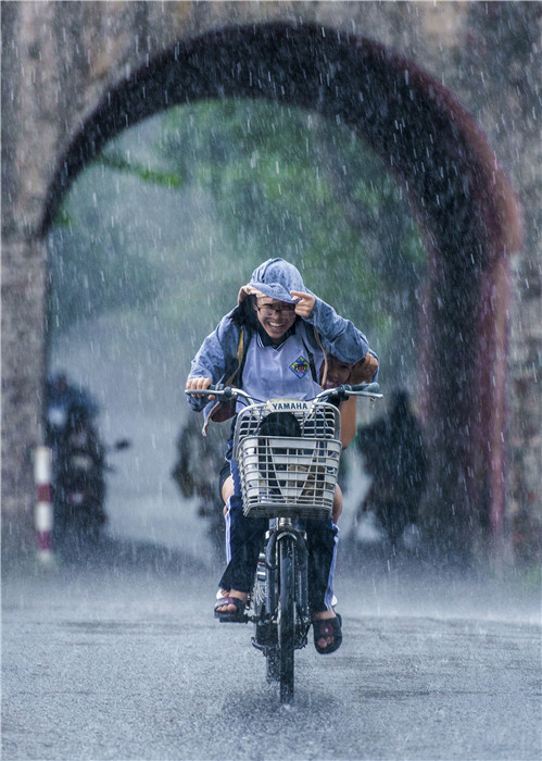 Khoảnh khắc chiều mưa - Ngô Quang Thành
