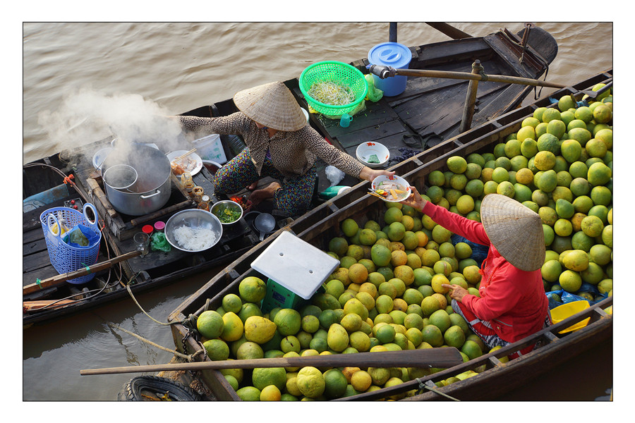 Buôn bán trên sông - Nguyễn Ngọc Trai