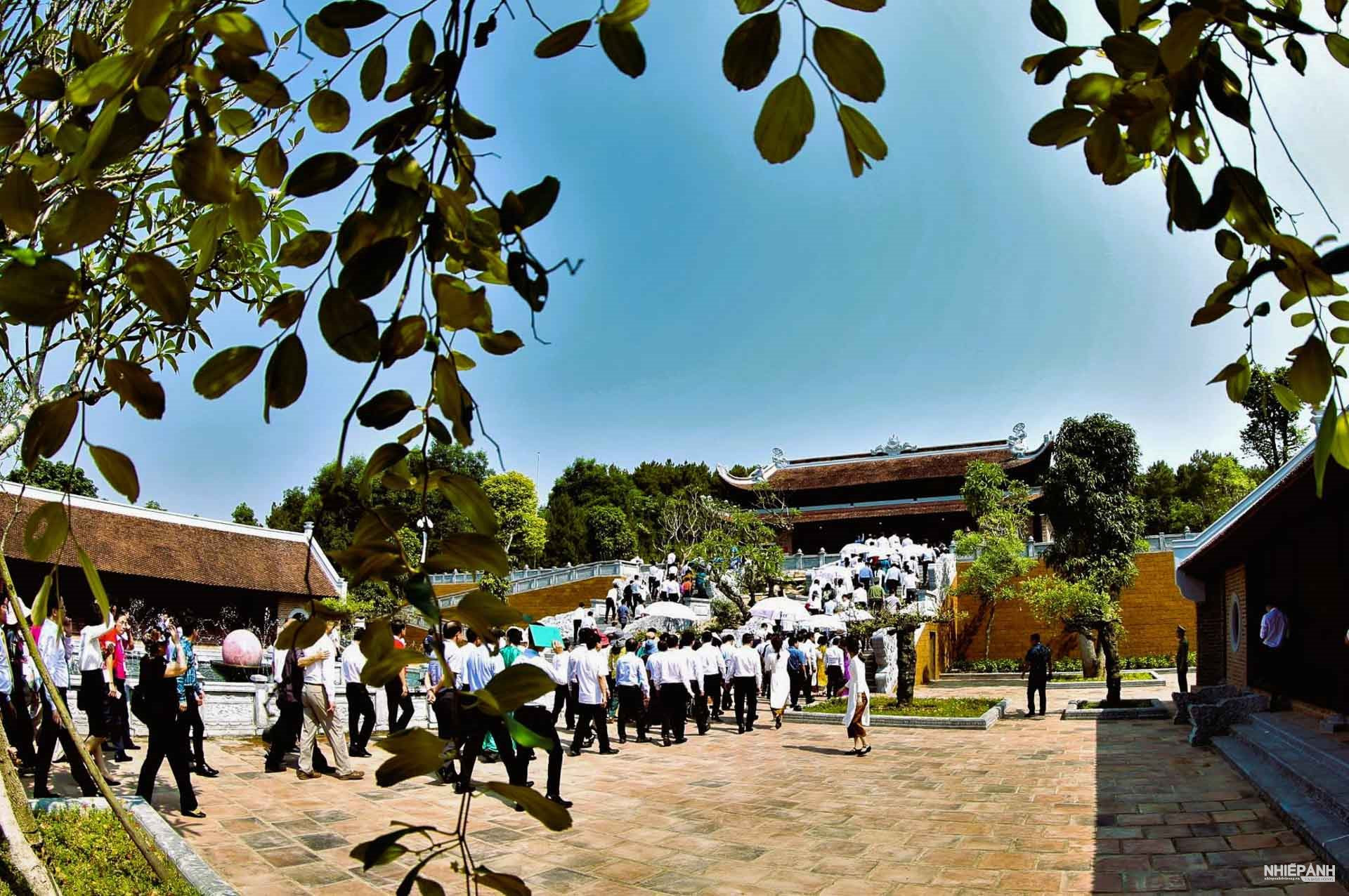 Tháng 5 về thăm Đền Chung Sơn - Đền thờ gia tiên Chủ tịch Hồ Chí Minh