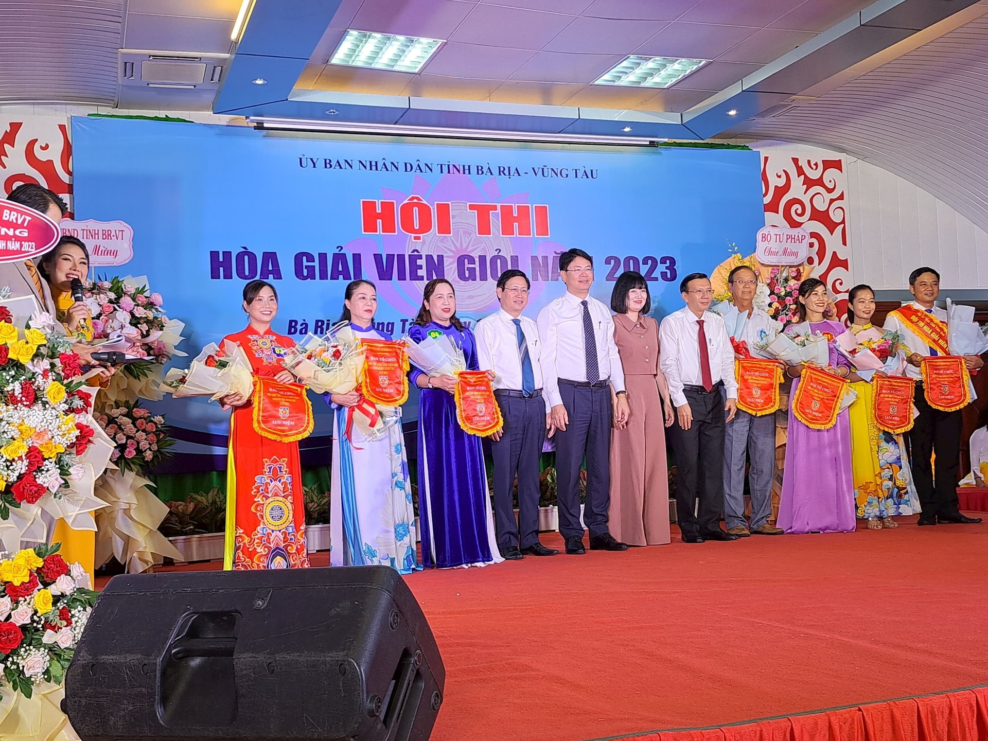 hoa-giai-vien-(1).jpg