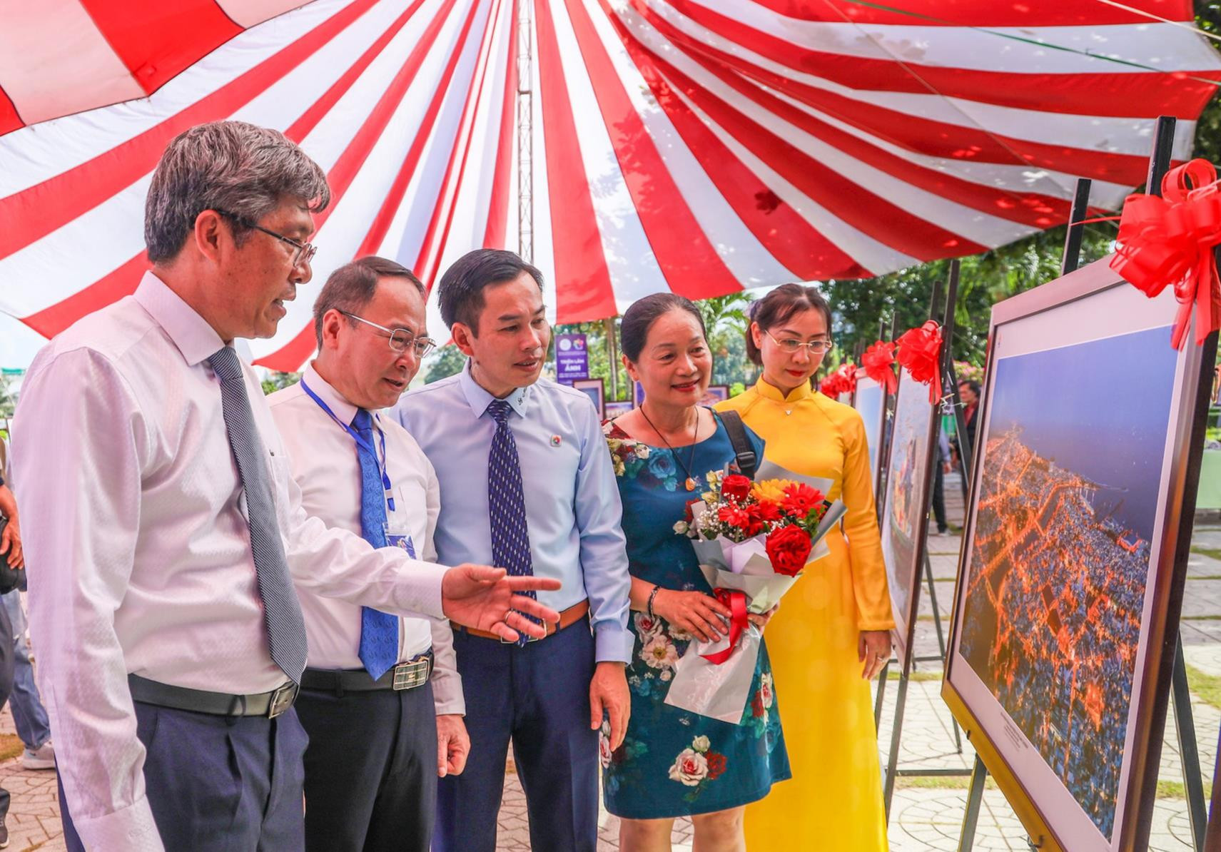 Khai mạc triển lãm và trao giải “Festival Nhiếp ảnh quốc tế Việt Nam” lần thứ hai năm 2023 tại Bình Thuận