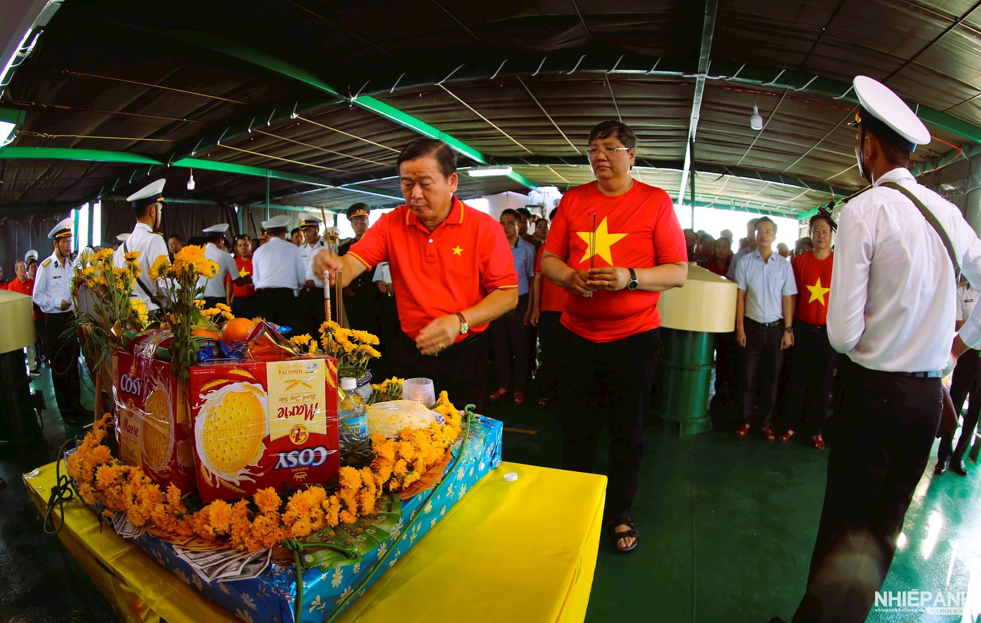 W_2.le-tuong-niem-can-bo-chien-si-da-hy-sinh-trong-su-kien-ngay-14-thang-3-nam-1988.jpg