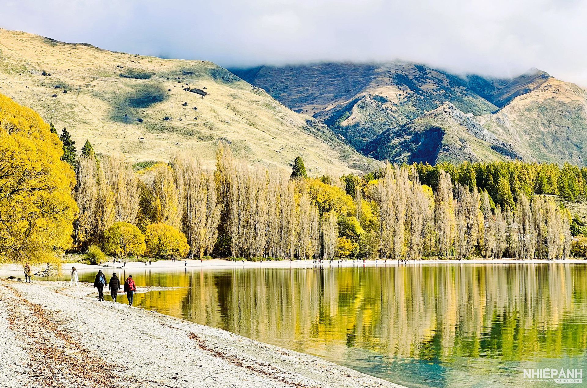 W_anh-3_ben-ho-wanaka.jpeg