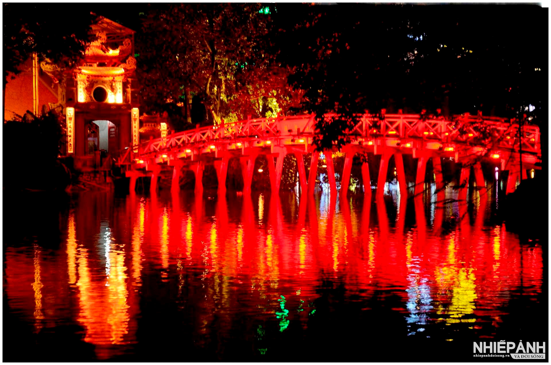 cau-the-huc-ha-noi.jpg