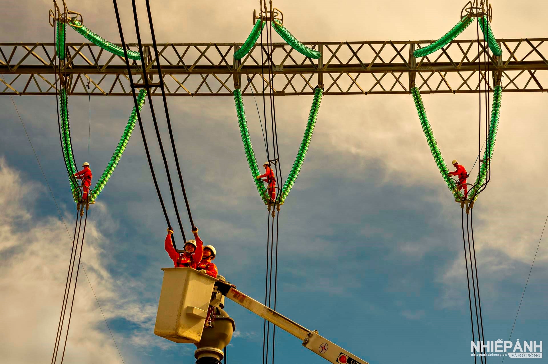 W_3.ngo-quang-phuc-134-bao-tri-tram-bien-ap-500kv-vinh-tan-binh-thuan.jpg