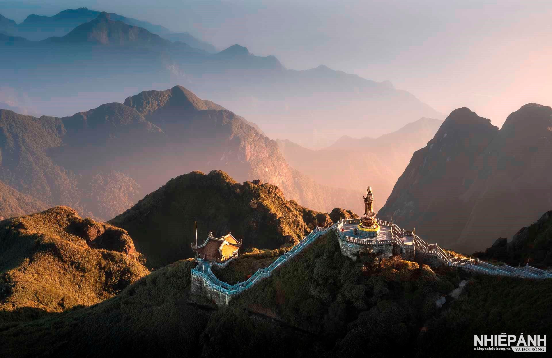 W_146-vn25-worldinfocus-acc-tim-ve-chon-binh-yen-vu-ngoc-tuan-vietnam.jpg