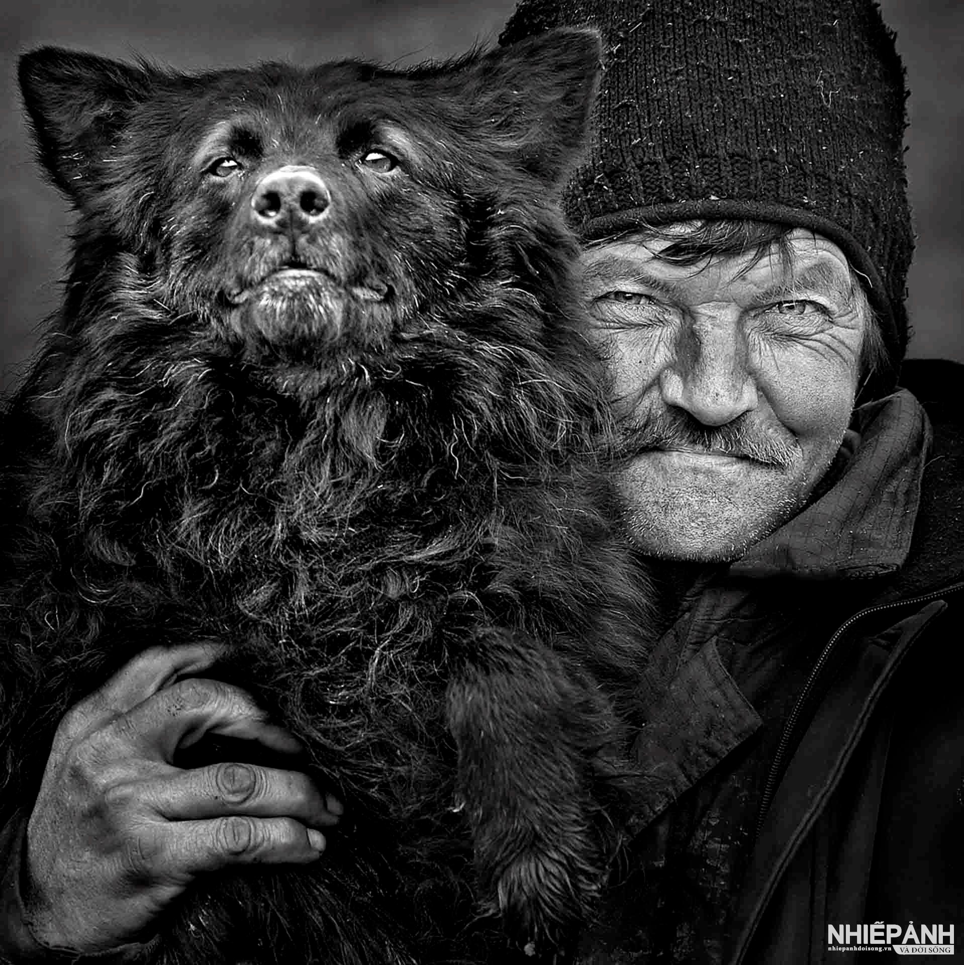 W_60-vn25-mono-acc-shepherd-and-dog-kerekes-istvan-hungary.jpg