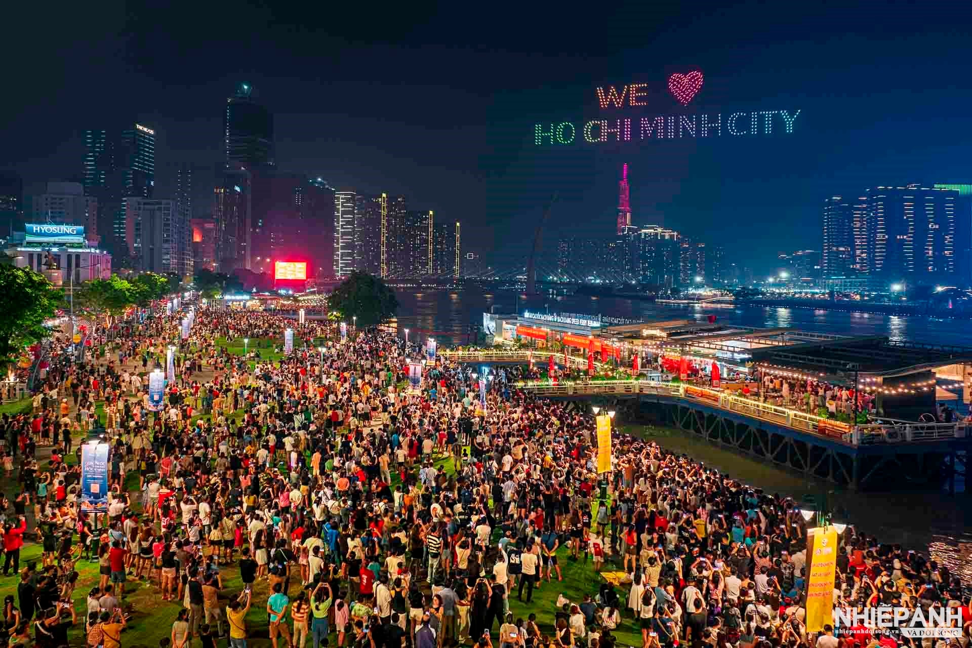 W_94-vn25-worldinfocus-acc-we-love-ho-chi-minh-city-nguyen-dang-viet-cuong-vietnam.jpg