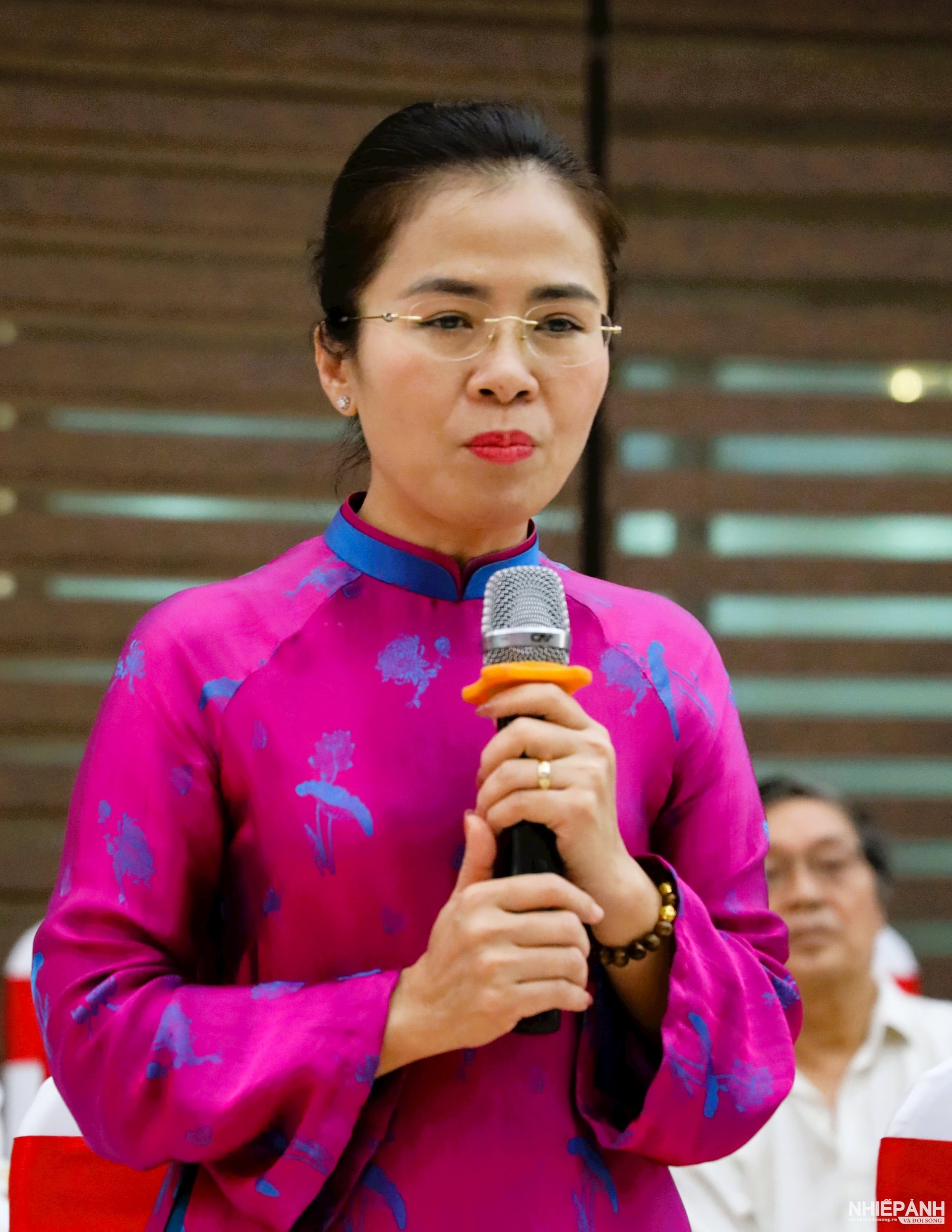W_dong-chi-vo-thi-minh-sinh-pho-bi-thu-tinh-uy-chu-tich-uy-ban-mttq-truong-doan-dbqh-tinh-phat-bieu-tai-hoi-thao.jpg