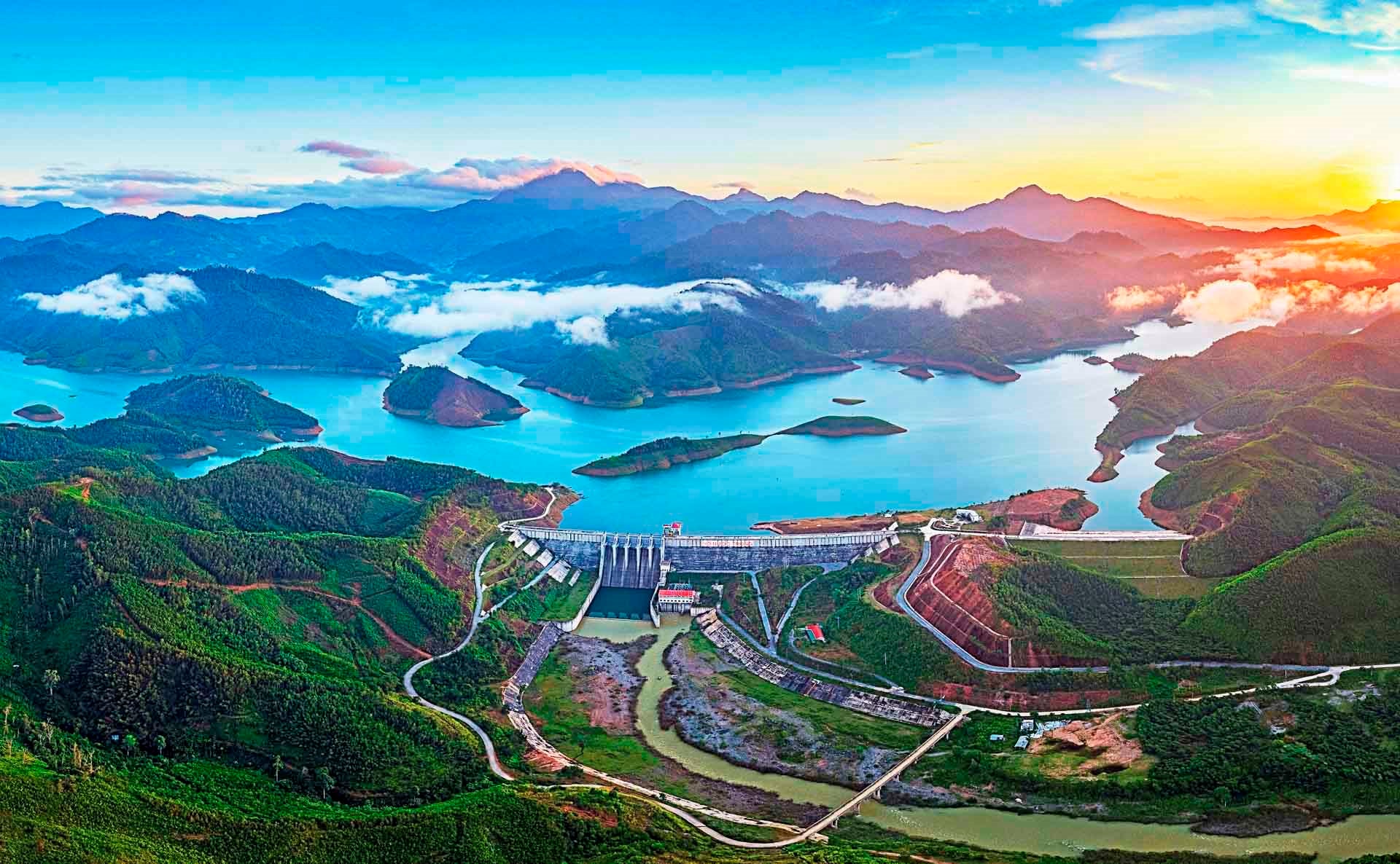 nguyen-huu-thu-ngay-moi-tren-ho-nuoc-trong-8560-2101.jpeg(1).jpg