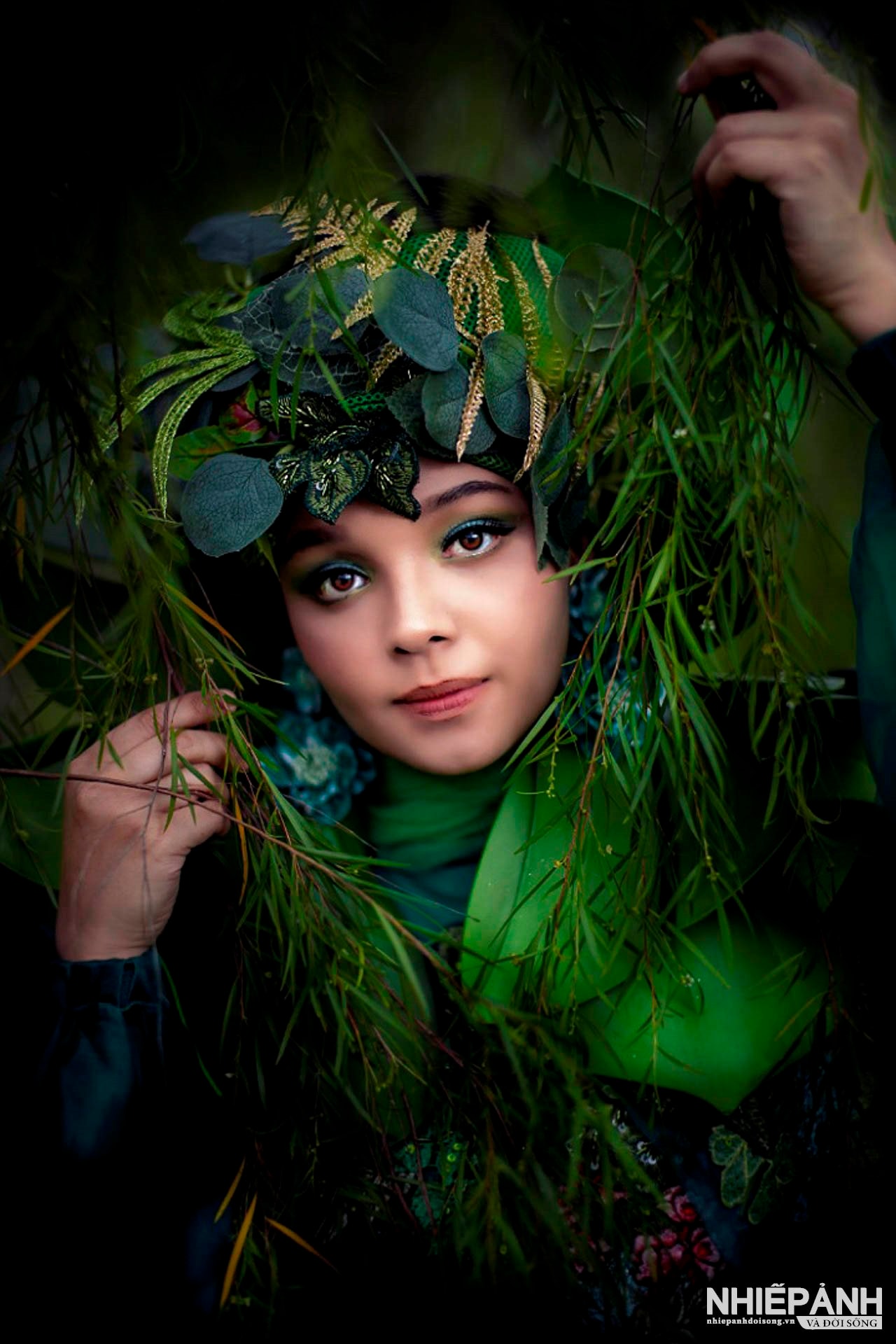 W_106-vn25-portrait-acc-midsummer-day-dream-ken-ang-singapore.jpg