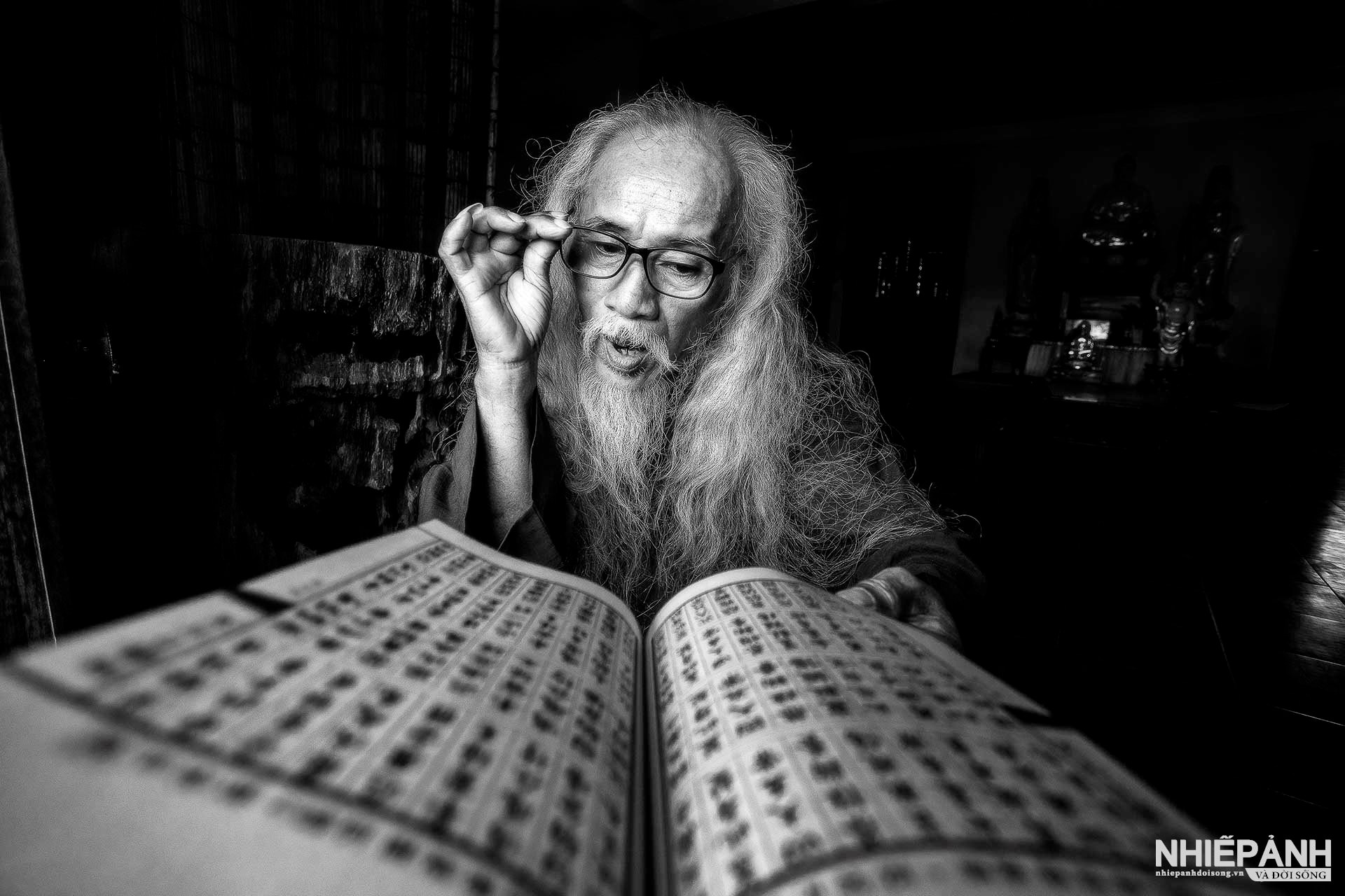 W_66-vn25-portrait-acc-ong-giao-huynh-ha-vietnam.jpg
