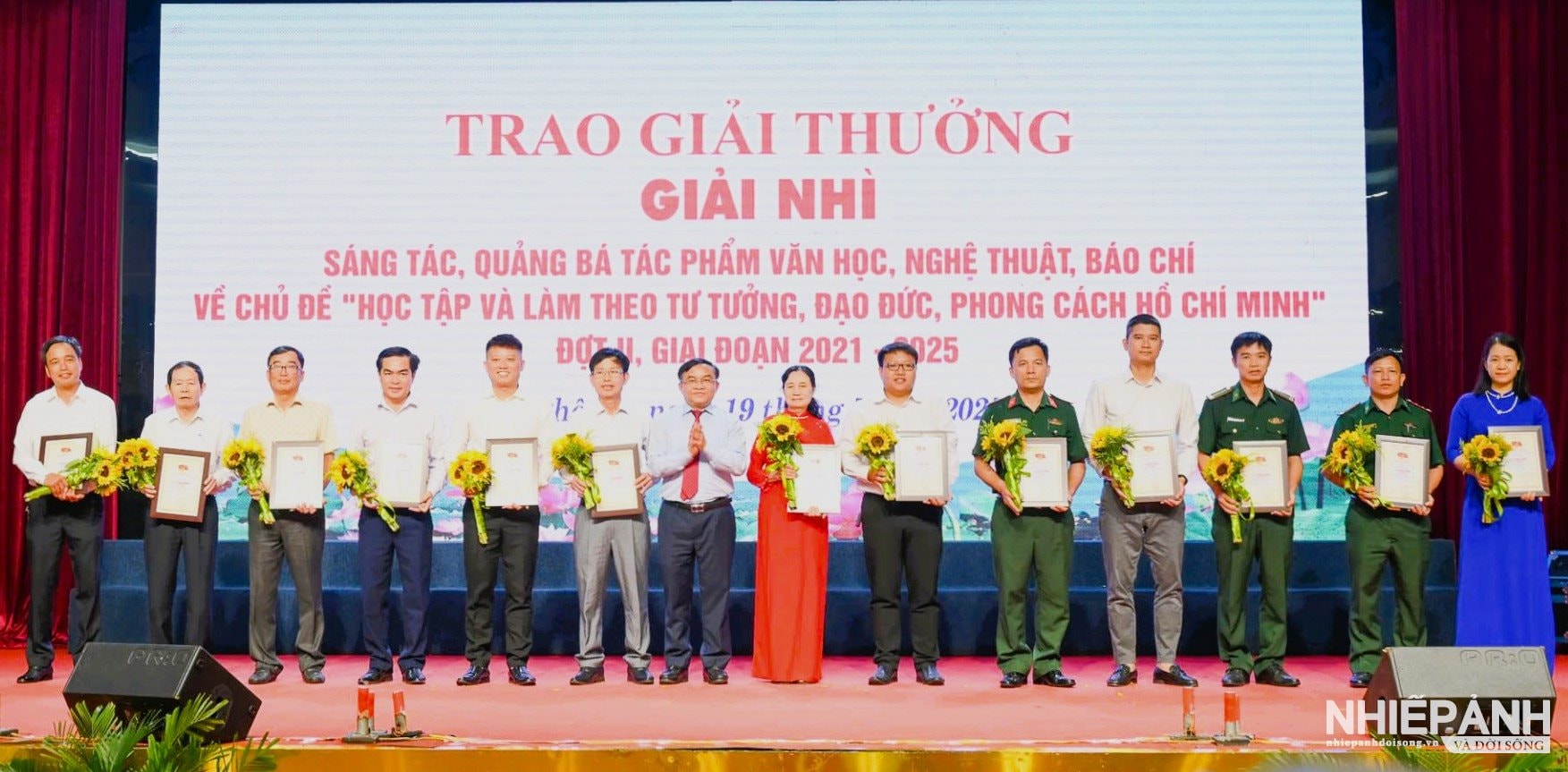 W_giai-nhai.jpg