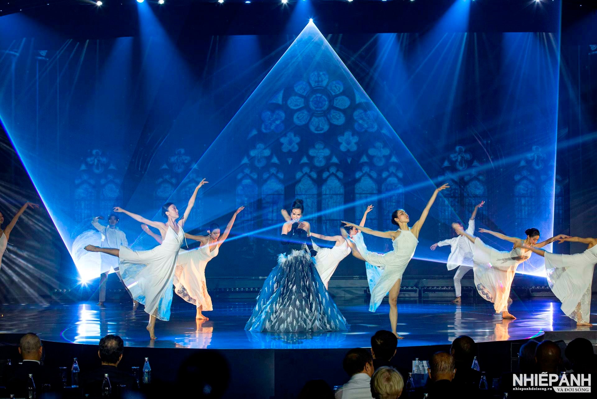 W_huynhanh-6.jpg