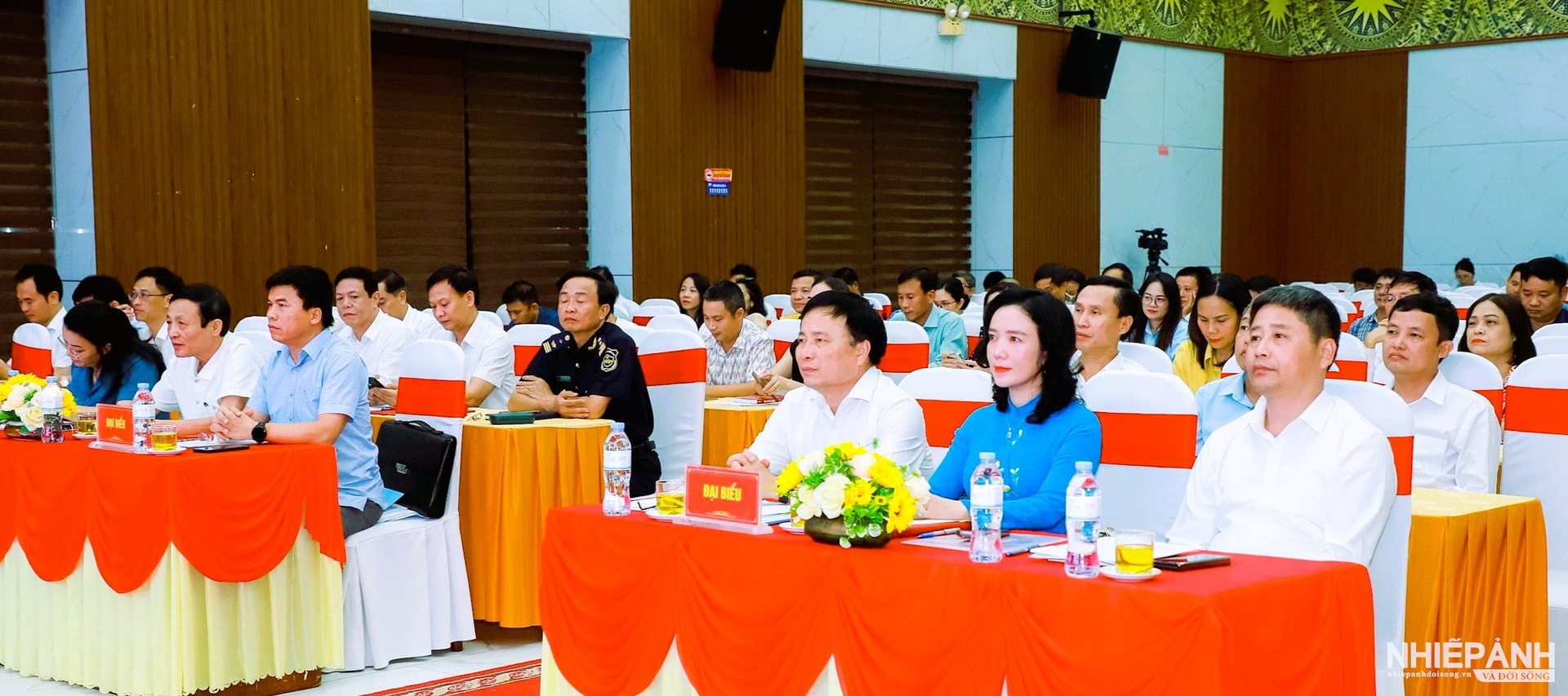 W_2-cac-dai-bieu-tham-gia-le-phat-dong.jpg