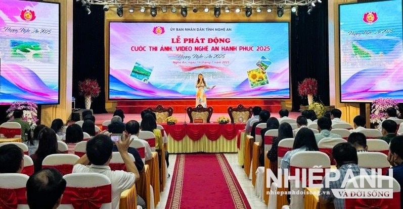 W_3.quang-canh-le-phat-dong-cuoc-thi.jpg