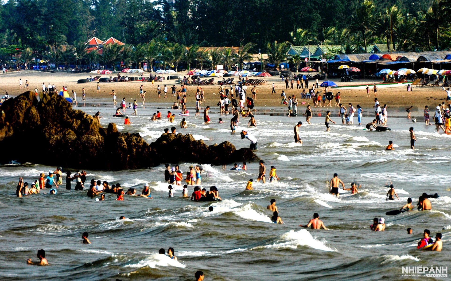 W_4.bia-tam-cua-lo-anh-tran-duy-ngoan.jpg