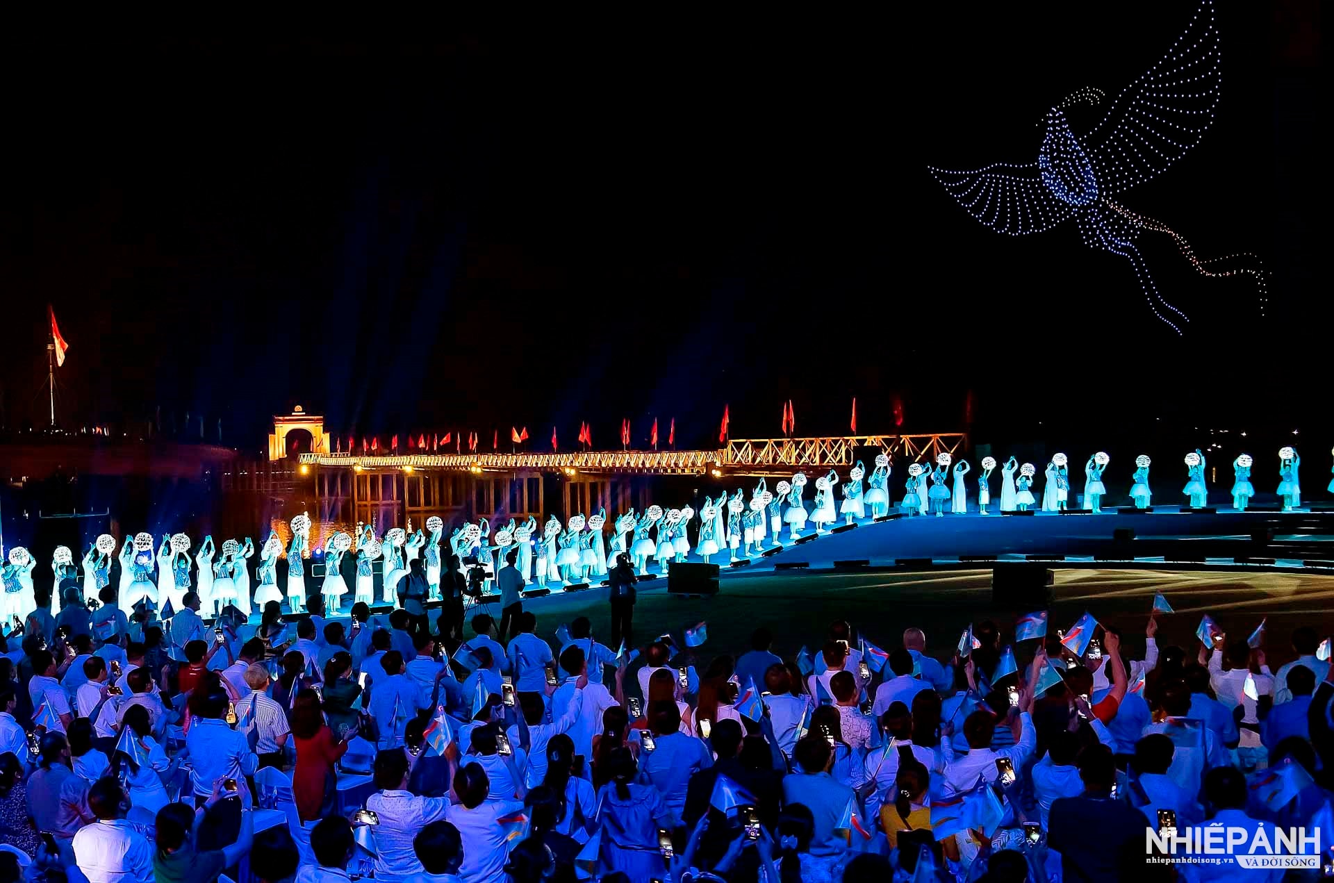 W_46-tbtl-le-phuoc-thanh-quang-tri-anh-sang-hoa-binh.jpg