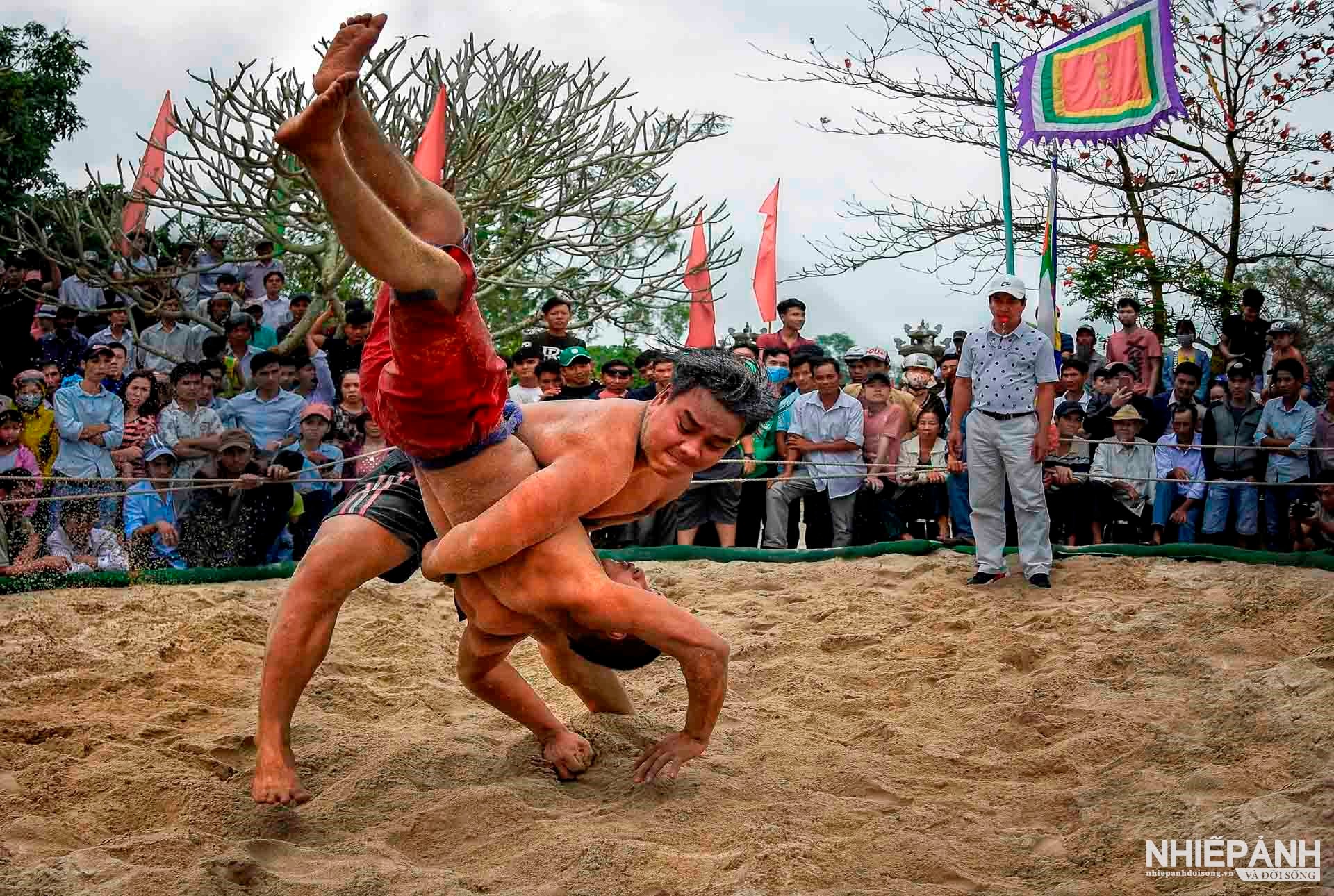 W_88-tbtl-ton-nu-ngoc-mai-thanh-pho-hue-quyet-dau.jpg