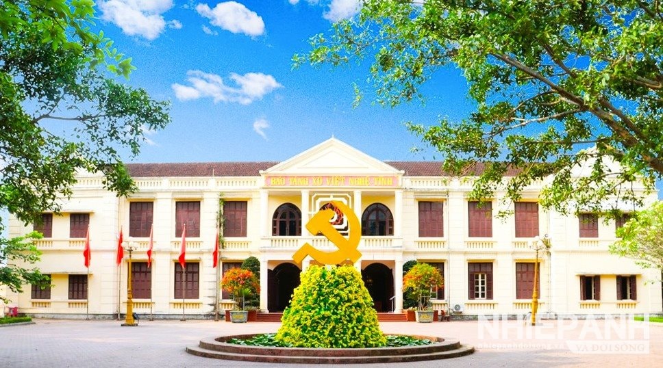 W_bao-tang-xo-viet-nghe-tinh-nay-la-bao-tang-nghe-an-xo-viet-nghe-tinh-la-noi-luu-giu-nhung-ky-vat-chien-tich-ve-thoi-ky-lich-su-hao-hung-trong-phong-trao-xo-viet-nghe-tinh-1930-1931.jpg