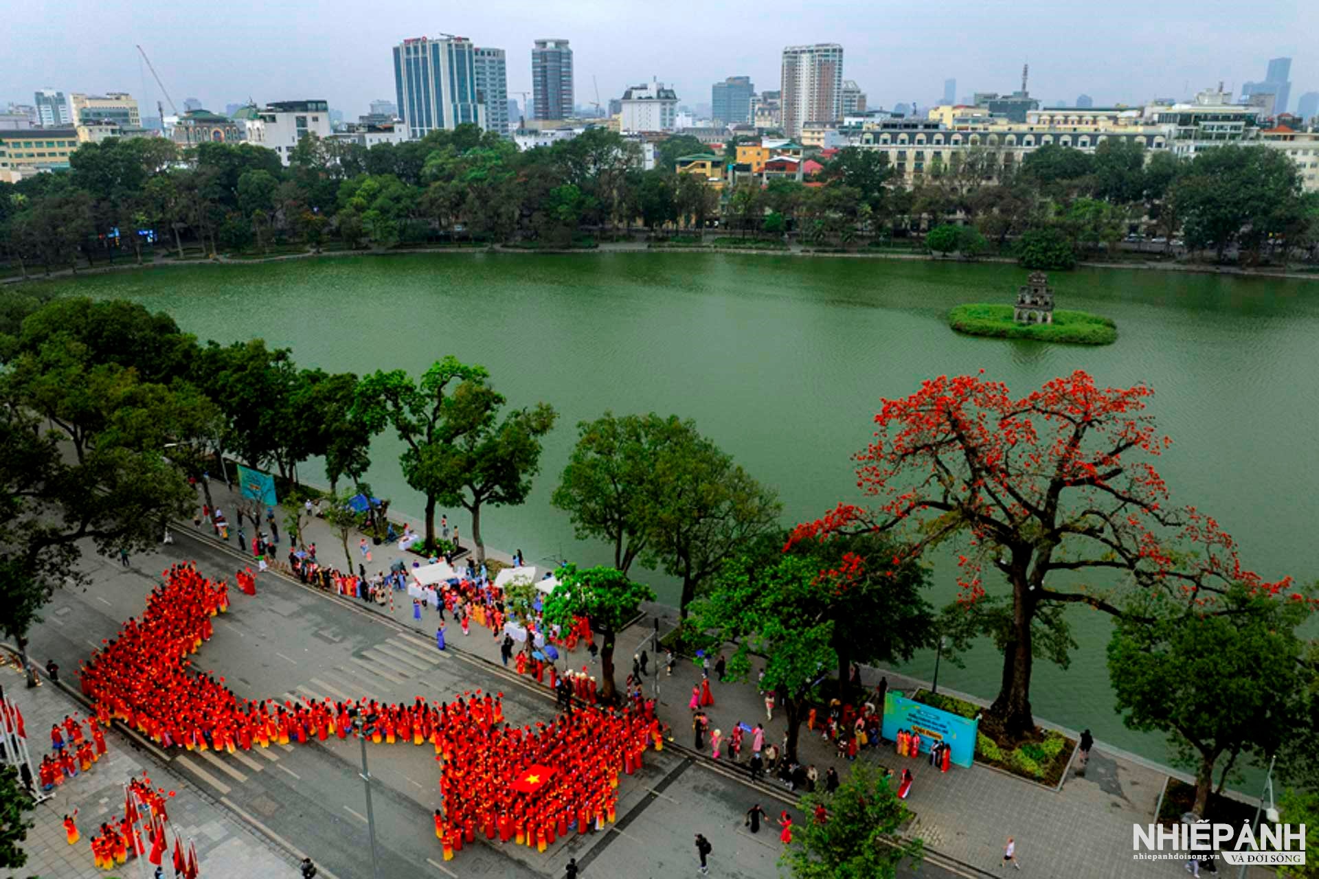 W_23-tbtl-duong-thi-ngoc-chien-viet-nam-trong-trai-tim-nguoi-ha-noi.jpg