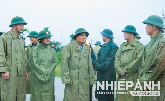 W_toan-tinh-mang-tai-san-cho-nguoi-dan-va-luu-y-cac-dia-phuong-phai-bao-ve-an-toan-de-dieu-ho-dap-cong-trinh-giao-thong-nha-o.jpg
