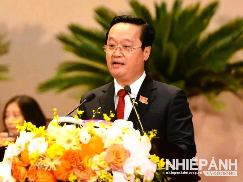 W_dong-chi-nguyen-duc-trung-bi-thu-tinh-uy-nghe-an-thay-mat-doan-chu-tich-phat-bieu-khai-mac-dai-hoi(1).jpg
