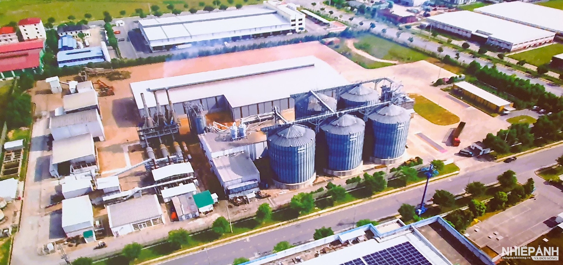 W_du-an-san-xuat-vien-nen-cua-cong-ty-tnhh-biomass-fuel-viet-nam-bmfv-nha-dau-tu-nhat-ban-tai-khu-cong-nghiep-vsip-nghe-an.jpg