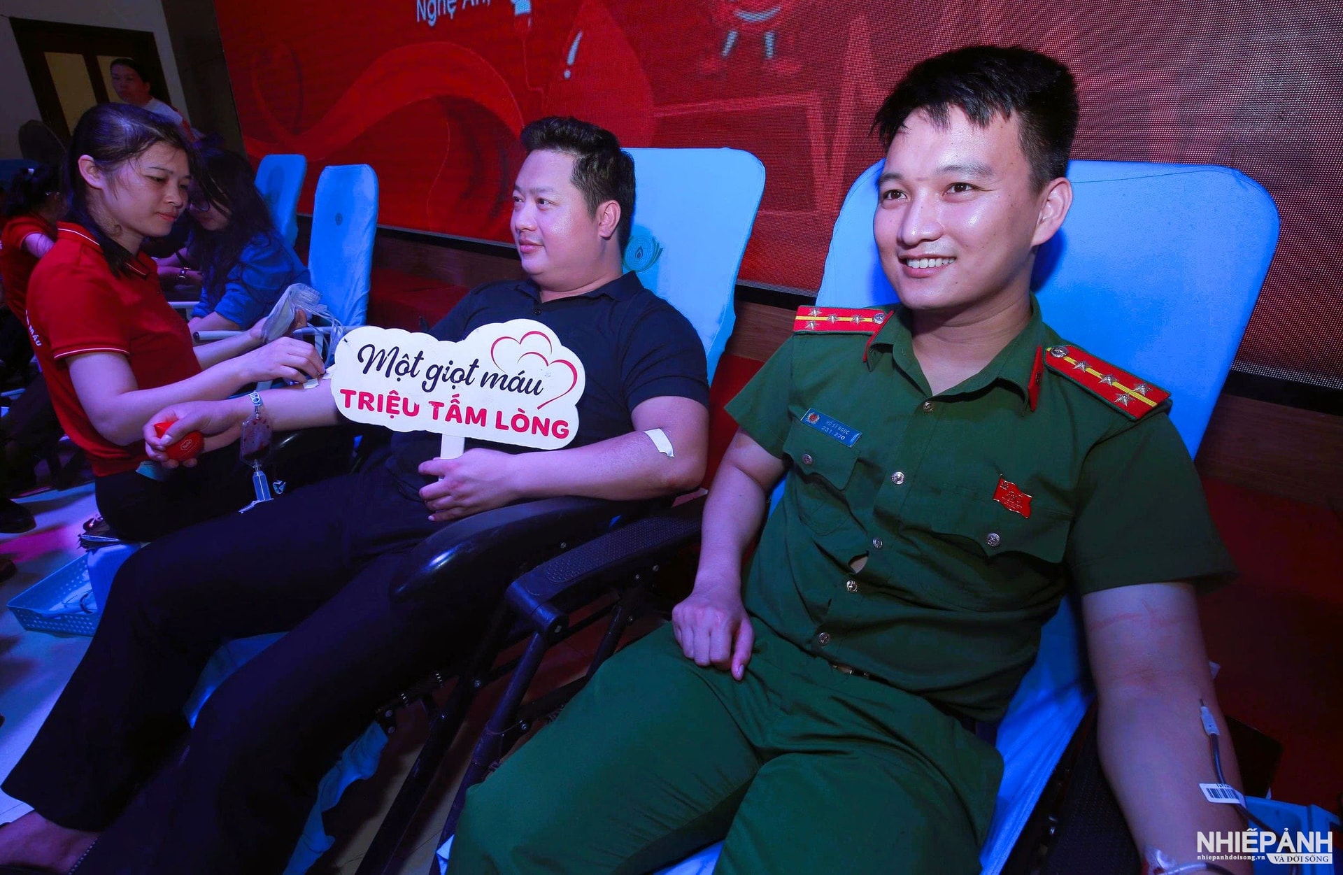 W_5.mot-giot-mau-trieu-tam-long.jpg