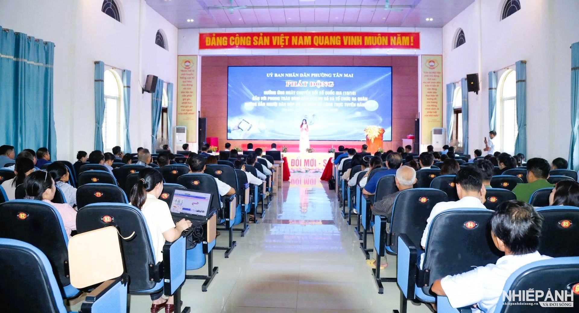 W_1.toan-canh-hoi-truong-le-phat-dong.jpg