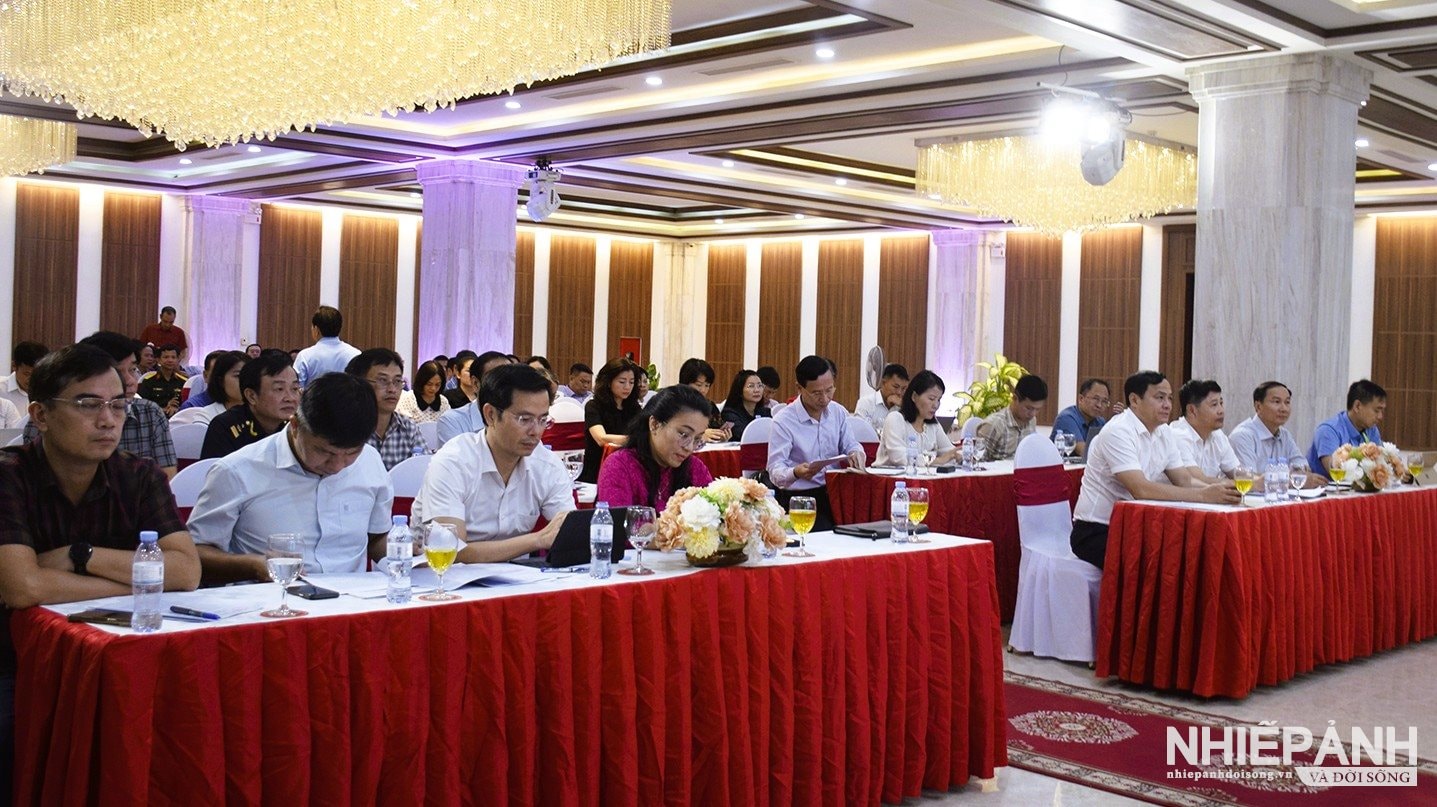 W_c.cac-dai-bieu-du-hop-bao.jpg