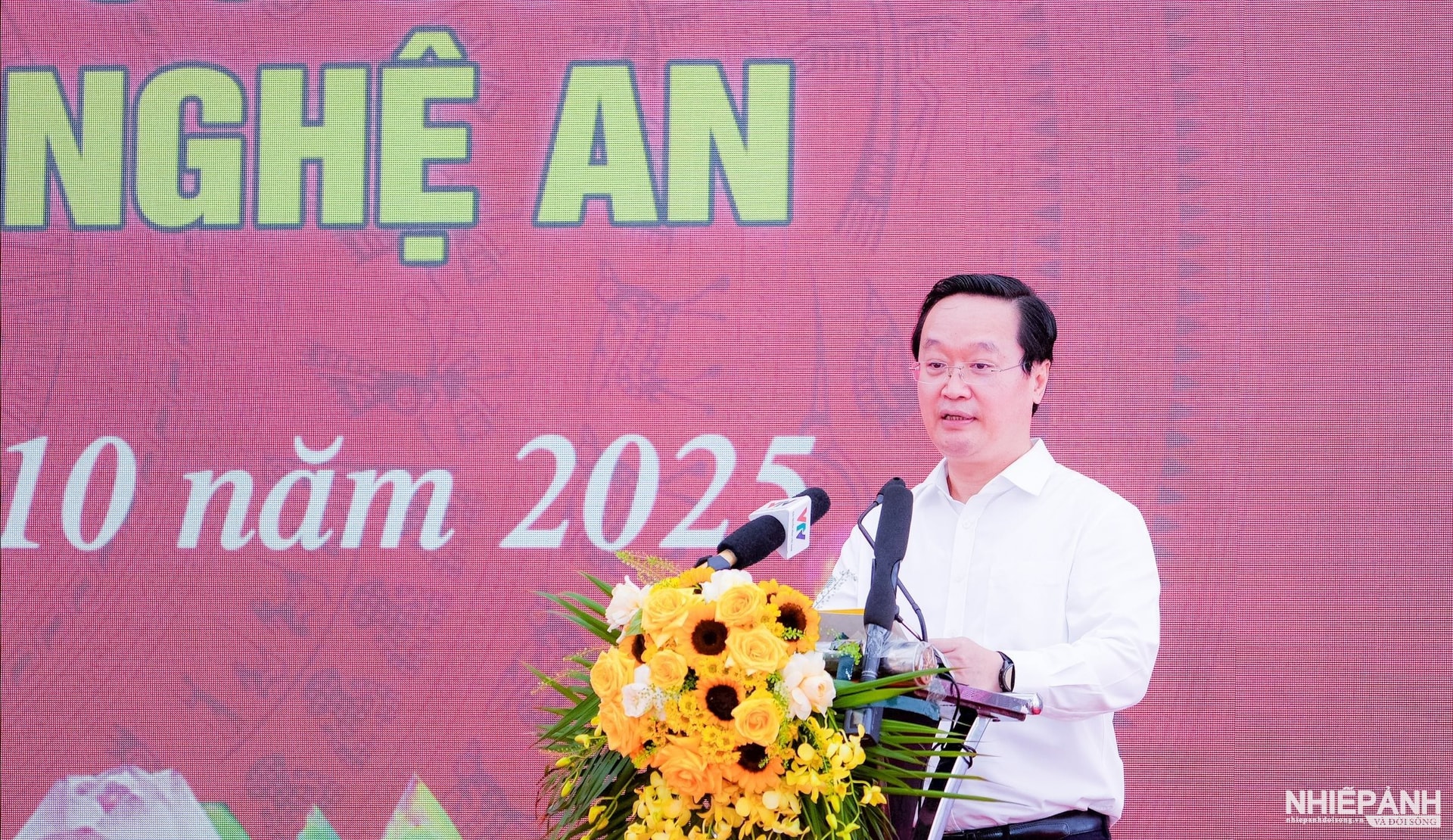 W_7.bi-thu-tinh-uy-nghe-an-nguyen-duc-trung-phat-bieu-dap-tu-tai-le-khoi-cong.-anh-pham-bang..jpg