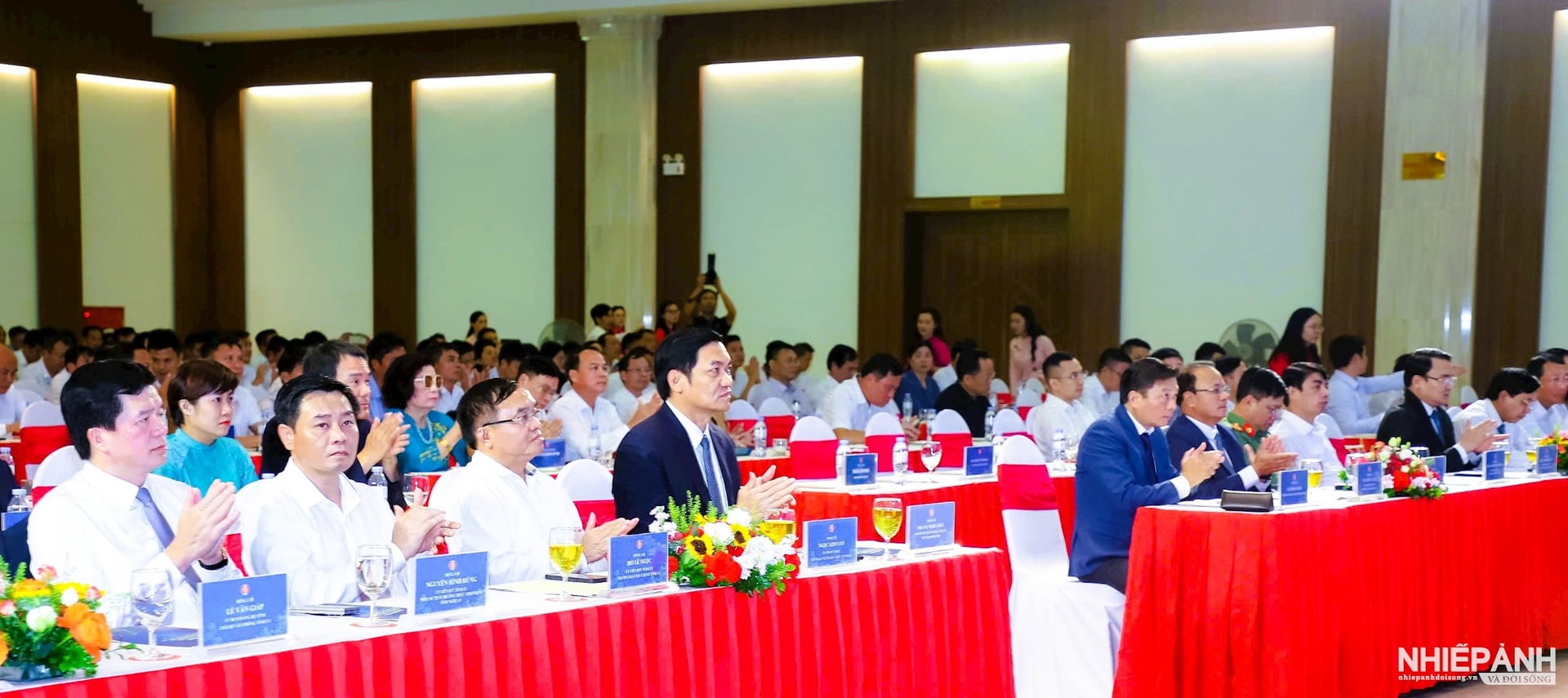 W_1.dai-bieu-tham-du-chuong-trinh....jpg