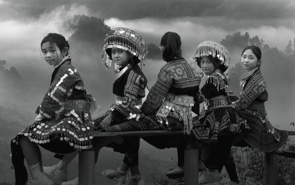 hai-em-doi-mu-hcd-salon-2025-tai-serbia-nguyen-dang-hao.jpg