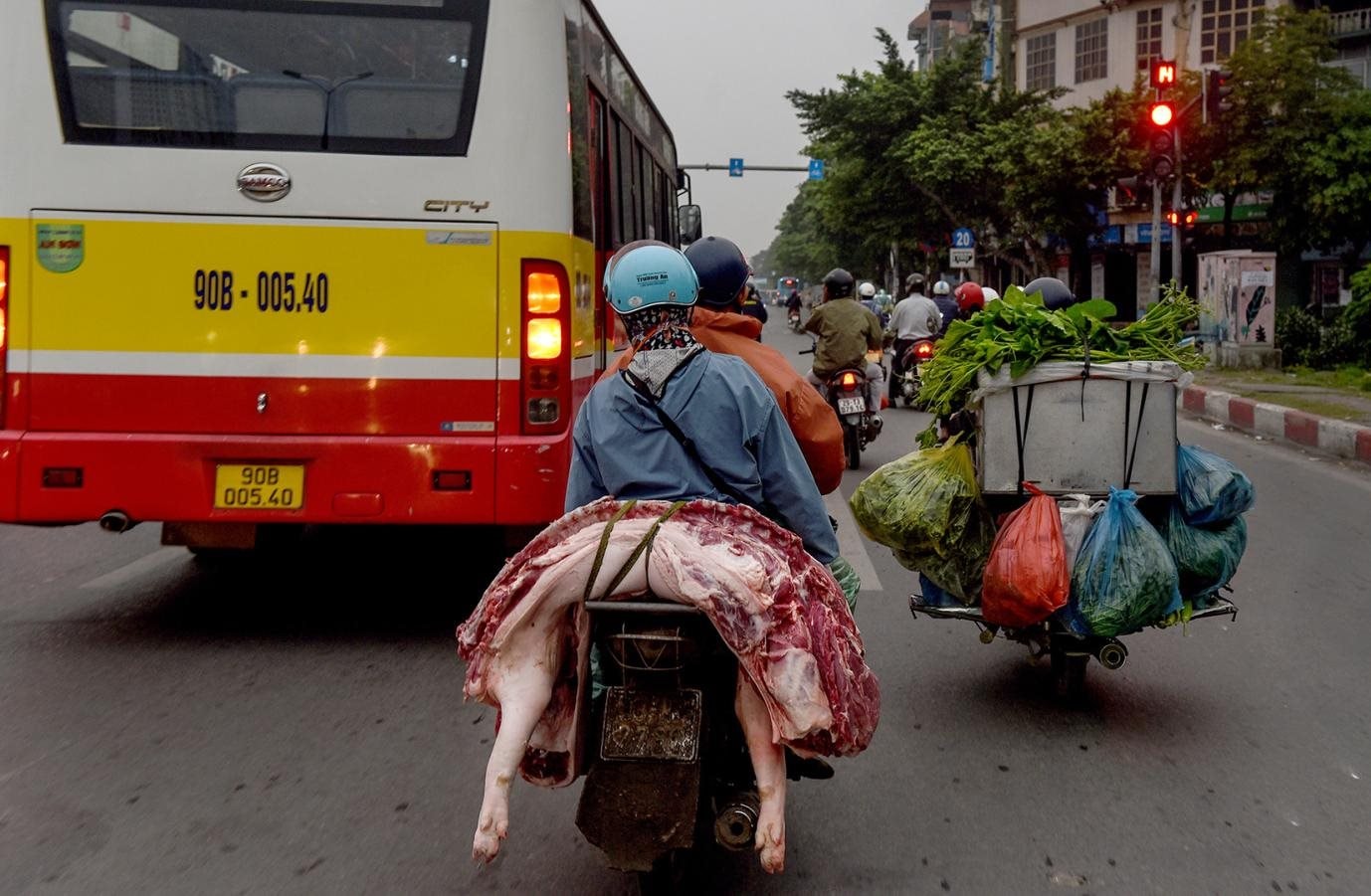 ban-thit-lon-bang-dd-fiap-2025-tai-singapore-hoang-ngoc-thach.jpg