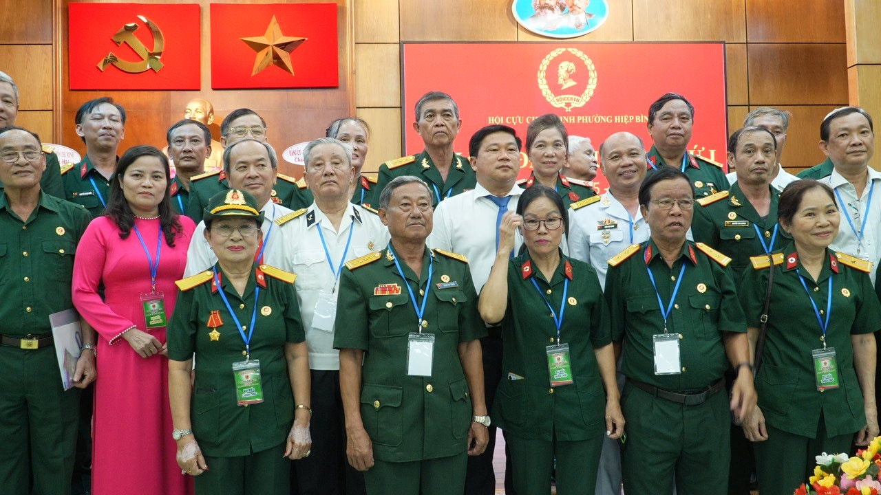 c1444t01.jpg