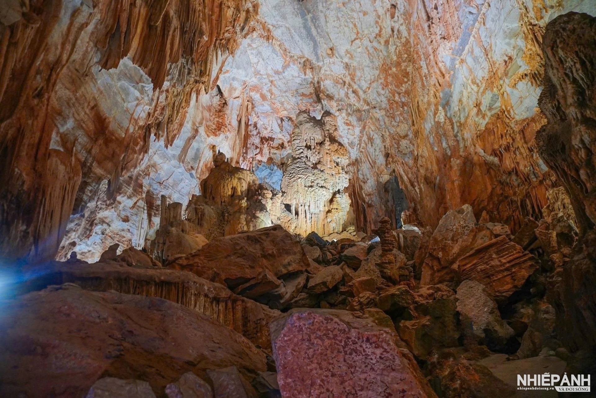 ĐỘNG TIÊN SƠN QUẢNG TRỊ – HUYỀN ẢO, TINH KHÔI VÀ TUYỆT MỸ