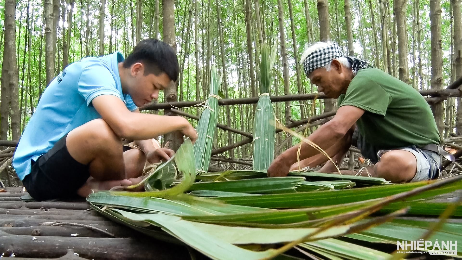 Nghề săn cá thòi lòi