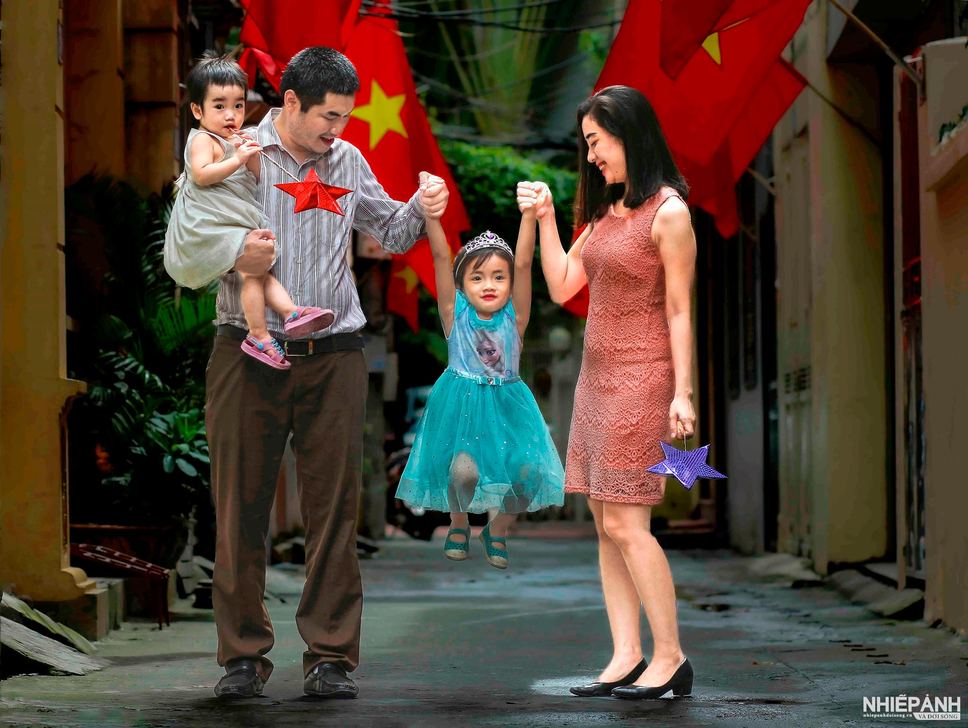 W_nguyen-thi-thanh_hanh-phuc-gian-don.jpg